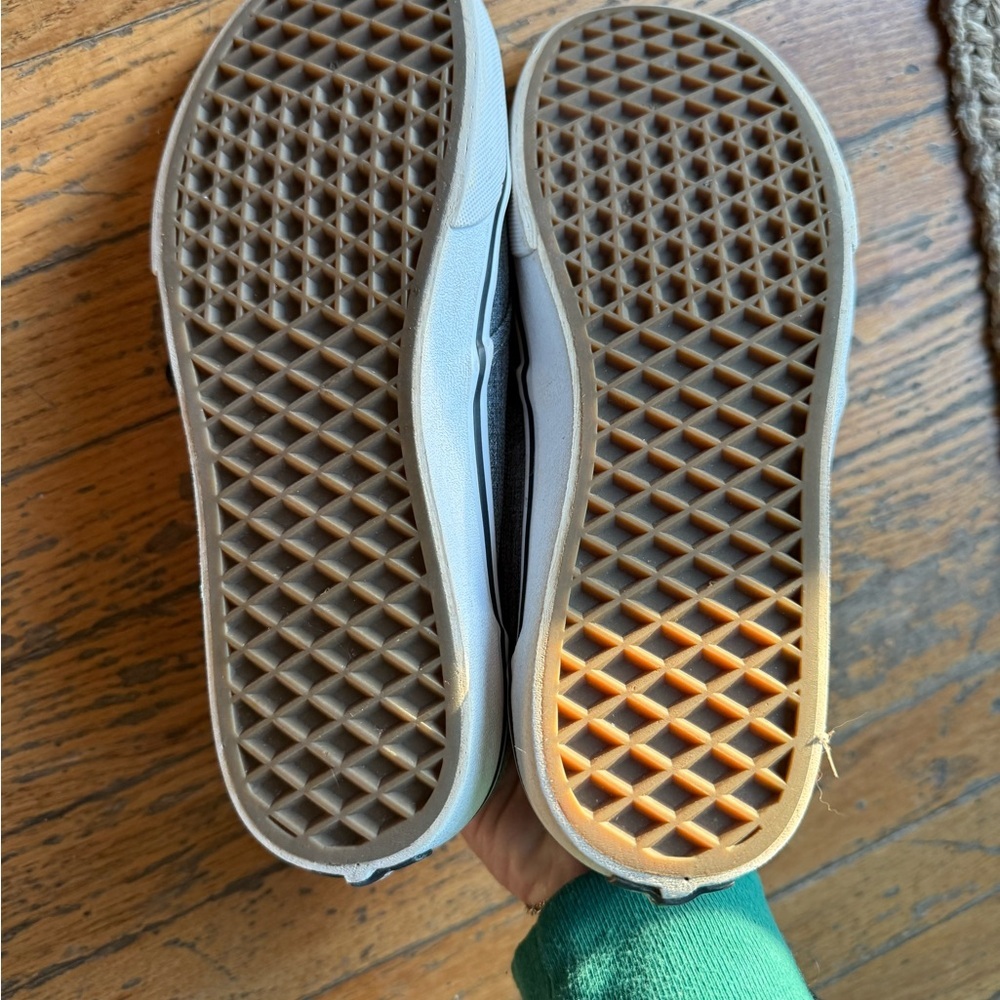 Vans gray heathered Atwood casual sneakers size: 7 - Picture 3 of 4